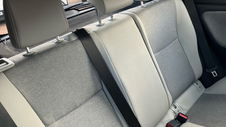 Toyota Yaris 1.5 Hybrid Excel 5dr CVT Hybrid Hatchback